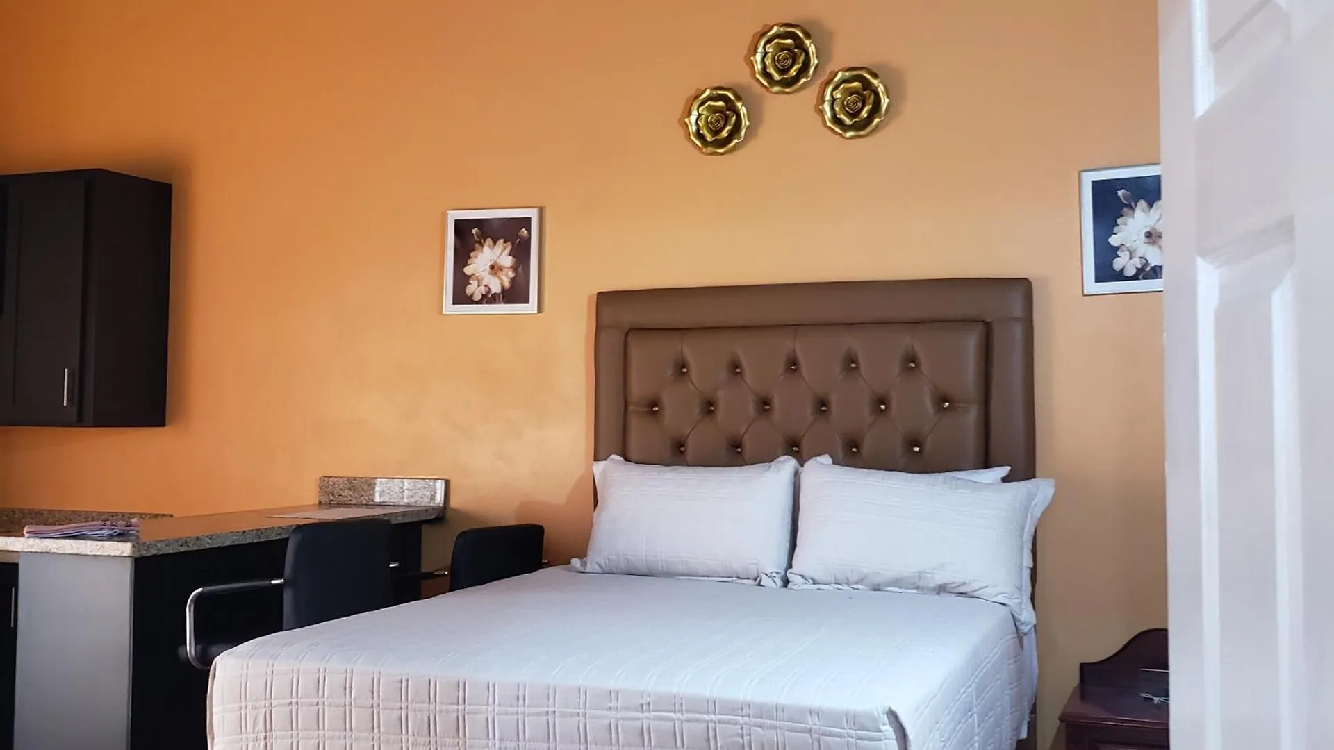 Appartamento The Campbell'S Estates Montego Bay Giamaica