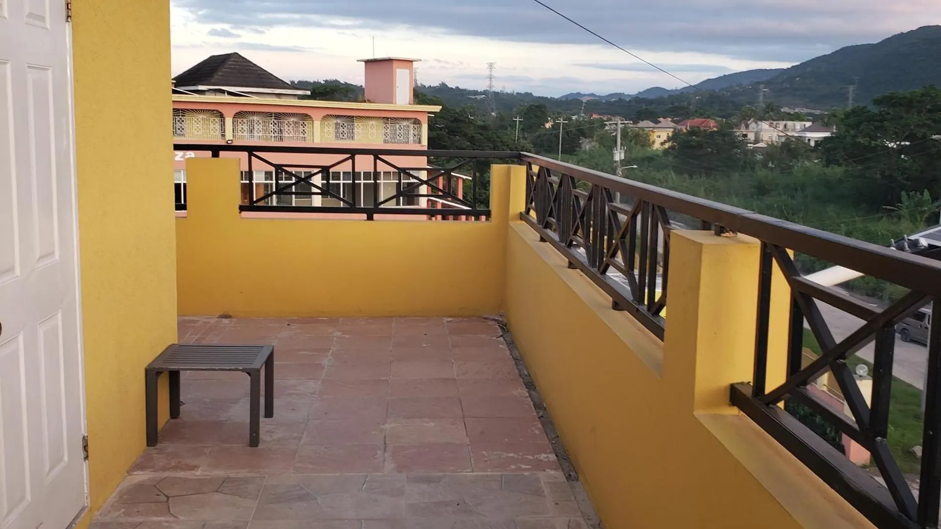 The Campbell'S Estates Apartment Montego Bay